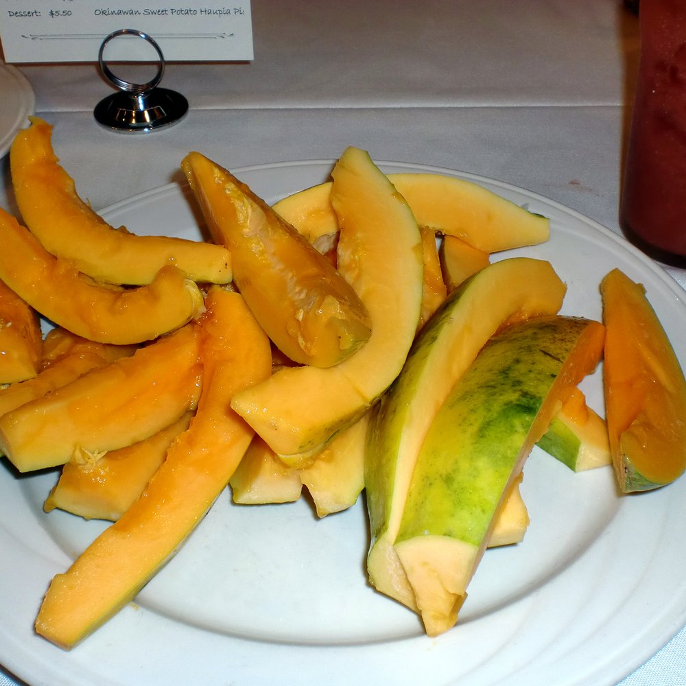 Waialae Country Club - Sunday Brunch at Waialae Country Club - Golf Near Me - Honolulu, Hawaii