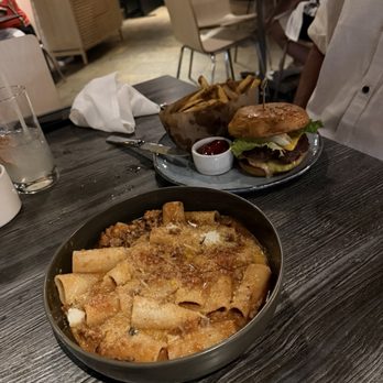 Haven's Harborside - Smash burger and rigatoni - Cocktail Bars Near Me - Wailuku, Hawaii Haven's Harborside - Smash burger and rigatoni - Cocktail Bars Near Me - Wailuku, Hawaii