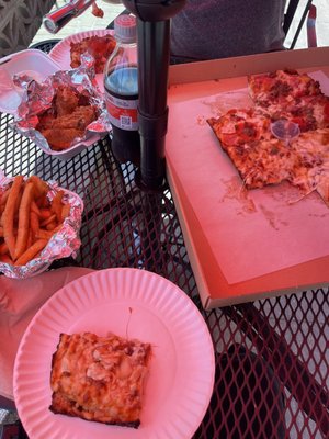 Triple Jays Pizza Bar by null