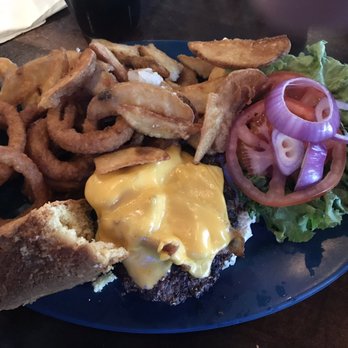 Brickyard Pub And BBQ - Bacon cheeseburger platter - Barbeque Near Me - Lewiston, New York