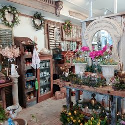 Antique Garden Cottage