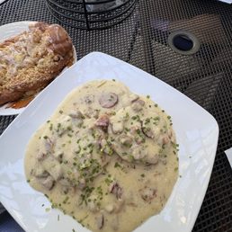 1/2 order Bisquit & Gravy 1/2 order Bisquit & Gravy
