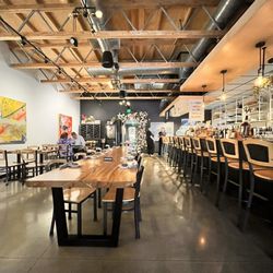 Sushi Yuki - Bright, open seating area