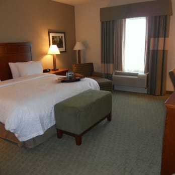 Hampton Inn & Suites Salem - rm 417 - Hotels Near Me - Salem, Oregon Hampton Inn & Suites Salem - rm 417 - Hotels Near Me - Salem, Oregon