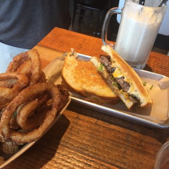 Burger Bench - American Near Me - Escondido, California