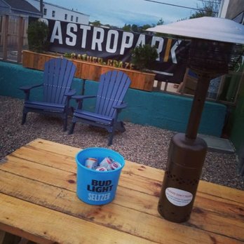 GastroPark - Lots of seating with heat lamps to stay warm! - Food Trucks Near Me - West Hartford, Connecticut GastroPark - Lots of seating with heat lamps to stay warm! - Food Trucks Near Me - West Hartford, Connecticut