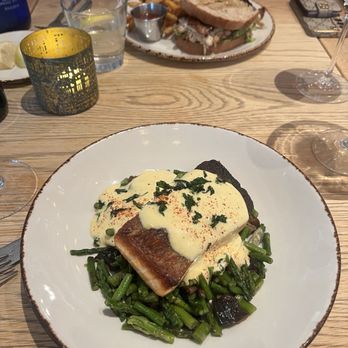 Small Batch - ROASTED ATLANTIC SALMON - New American Near Me - Garden City, New York