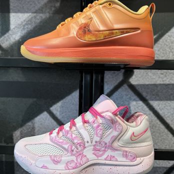 foot locker orange pearl