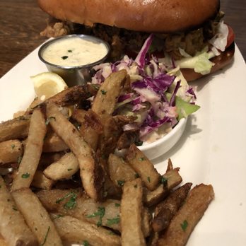 Taylor Shellfish Oyster Bar - Oyster po' boy - Seafood Near Me - Seattle, Washington