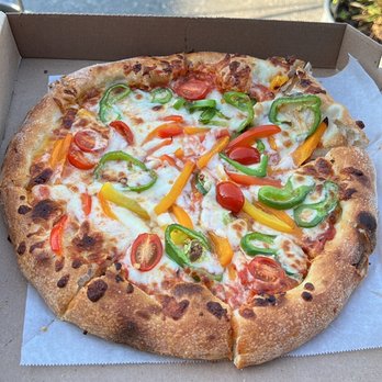 oysterhead pizza co - Johnny Fontane pizza - Pizza Near Me - Damariscotta, Maine oysterhead pizza co - Johnny Fontane pizza - Pizza Near Me - Damariscotta, Maine