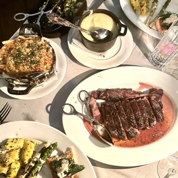 Maple & Ash - Main courses - lobster Mac, ribeye, asparagus, mashed potatoes - Steakhouses Near Me - Chicago, Illinois