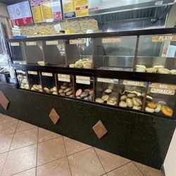 Hot Bagels & Deli - Selection