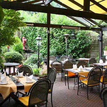 Restaurante Cavallino Rosso - außen - Italian Near Me - Essen, NW Restaurante Cavallino Rosso - außen - Italian Near Me - Essen, NW