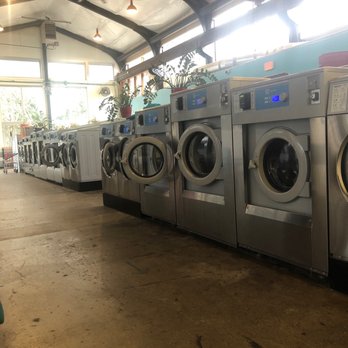 Spin Laundry Lounge - Laundromat Near Me - Portland, Oregon