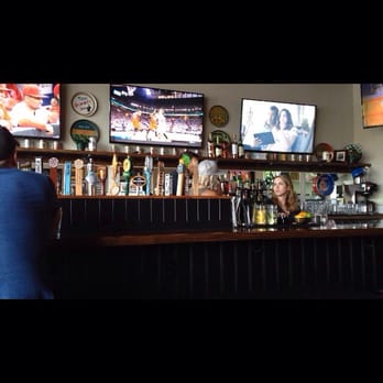 Union Tavern - Sports Bars Near Me - Anacortes, Washington Union Tavern - Sports Bars Near Me - Anacortes, Washington