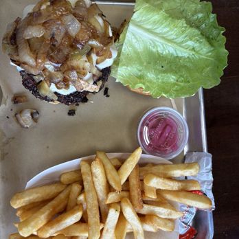 J.Bone's Barbecue - Great hamburger but not a great photo. - Barbeque Near Me - Westfield, New Jersey