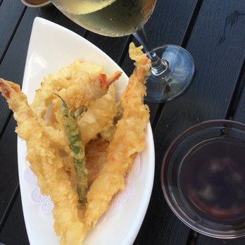 Noku - Shrimp & Vegetable Tempura (4/5) light and crispy - Sushi Bars Near Me - Leesburg, Virginia