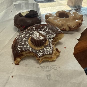 Donuts & Coffey - Peanut butter donut 10/10 - Donuts Near Me - Sacramento, California Donuts & Coffey - Peanut butter donut 10/10 - Donuts Near Me - Sacramento, California