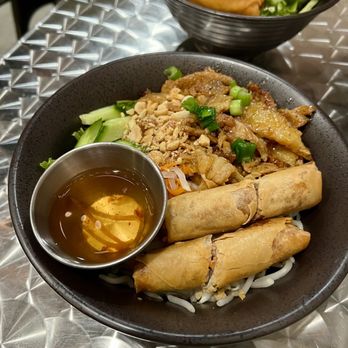 Culantro & Basil Pho Bistro - Charbroiled Meat & Egg Roll Vermicelli - Vietnamese Near Me - West Covina, California Culantro & Basil Pho Bistro - Charbroiled Meat & Egg Roll Vermicelli - Vietnamese Near Me - West Covina, California