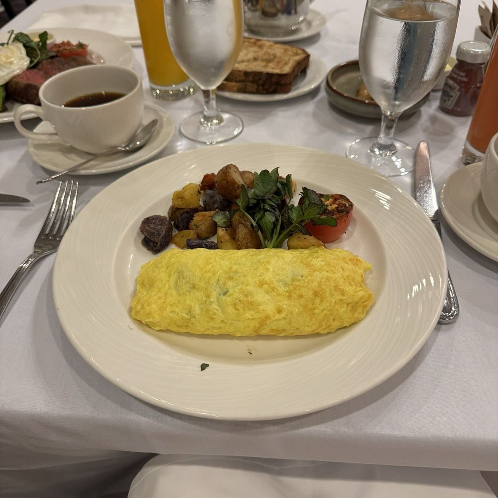 The Omni King Edward Hotel - Omelette - Hotels Near Me - Toronto, Ontario The Omni King Edward Hotel - Omelette - Hotels Near Me - Toronto, Ontario