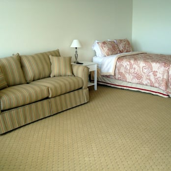 Atlantic Breeze Suites - Hotels Near Me - Hampton, New Hampshire