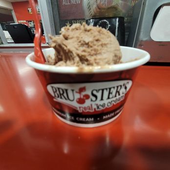 Bruster's Real Ice Cream - Sugar Free Chocolate Ice Cream - Ice Cream & Frozen Yogurt Near Me - Glendale, Arizona Bruster's Real Ice Cream - Sugar Free Chocolate Ice Cream - Ice Cream & Frozen Yogurt Near Me - Glendale, Arizona