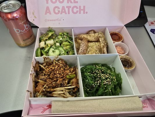 Sweetfin Poke Silverlake by null