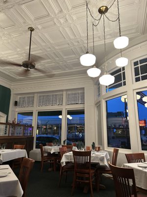 The New York Restaurant by null