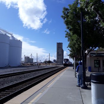 Amtrak Corcoran Station - Train Stations Near Me - Corcoran, California