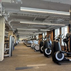 Embarcadero YMCA - Cardio area