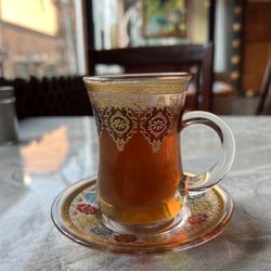 Saveurs du Monde - Great tea served to me while I waited for my order