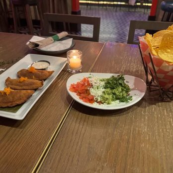 Vida Verde - Shrimp empanadas, guacamole and chips - Cocktail Bars Near Me - New York, New York Vida Verde - Shrimp empanadas, guacamole and chips - Cocktail Bars Near Me - New York, New York