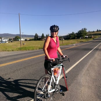 Coach Lesley - Coaching clients on the bike outside of Lake Chelan. - Trainers Near Me - Seattle, Washington Coach Lesley - Coaching clients on the bike outside of Lake Chelan. - Trainers Near Me - Seattle, Washington