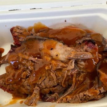 Deep Run Roadhouse - Sliced Brisket - Barbeque Near Me - Richmond, Virginia