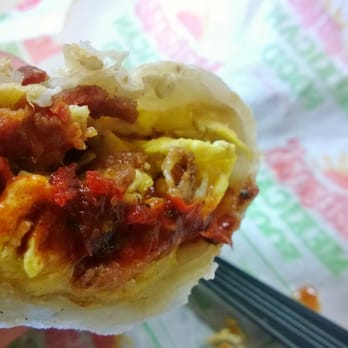 Mananas - Breakfast Burrito a la Bacon with Hot Sauce - Mexican Near Me - Alpine, California