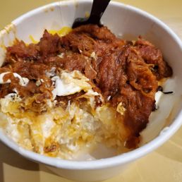 Potato to topping ratio in the Porktato. A lot more potato but I had less total ingredients. Add more to yours! Potato to topping ratio in the Porktato. A lot more potato but I had less total ingredients. Add more to yours!