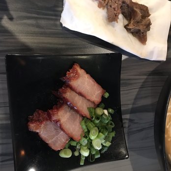 Noodleholics - The 4 slices of barbecue pork was approximately the same amount as the nasty gristly undercooked brisket I was unable to eat. - Noodles Near Me - Tucson, Arizona