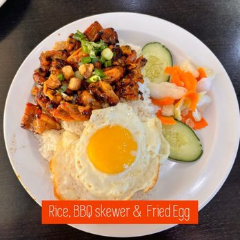 Com Tam Que Huong - Vietnamese Near Me - Westminster, California