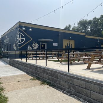 Natural State Provisions - Outside patio - Burgers Near Me - Indianapolis, Indiana