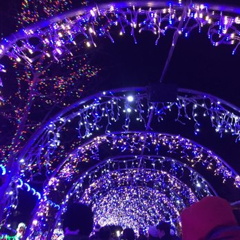 Bentleyville - Tours Near Me - Duluth, Minnesota