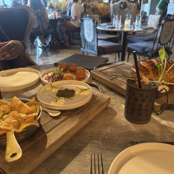 Wolf by Vanderpump at Caesars Republic Lake Tahoe - American Near Me - Stateline, Nevada