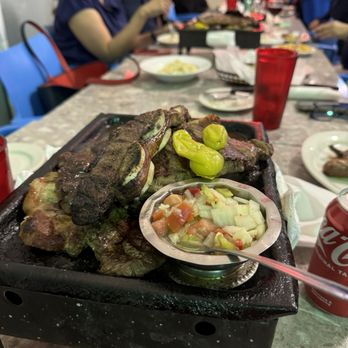 Che Tito's - Parrillada with some friends - Pizza Near Me - Miami, Florida Che Tito's - Parrillada with some friends - Pizza Near Me - Miami, Florida