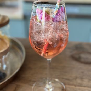 The Champagne Bar - Rose - Wine Bars Near Me - Tampa, Florida