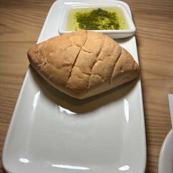 Bonefish Grill - Bread and oil - Seafood Near Me - Owings Mills, Maryland
