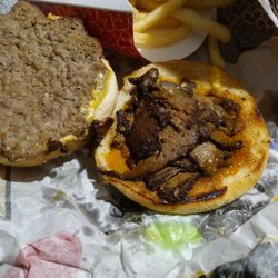 Hardee's - Thick primal rib burger