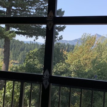 Thunder Island Brewing - View from inside - Breweries Near Me - Cascade Locks, Oregon