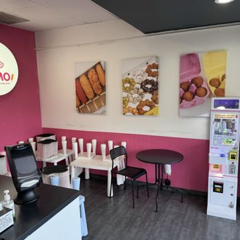 Domo Arcadia - Donuts Near Me - Arcadia, California