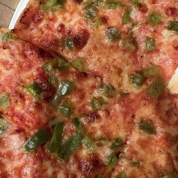 Poopsie's - Green pepper and they forgot the pepperoni. - Sports Bars Near Me - Pembroke, Massachusetts