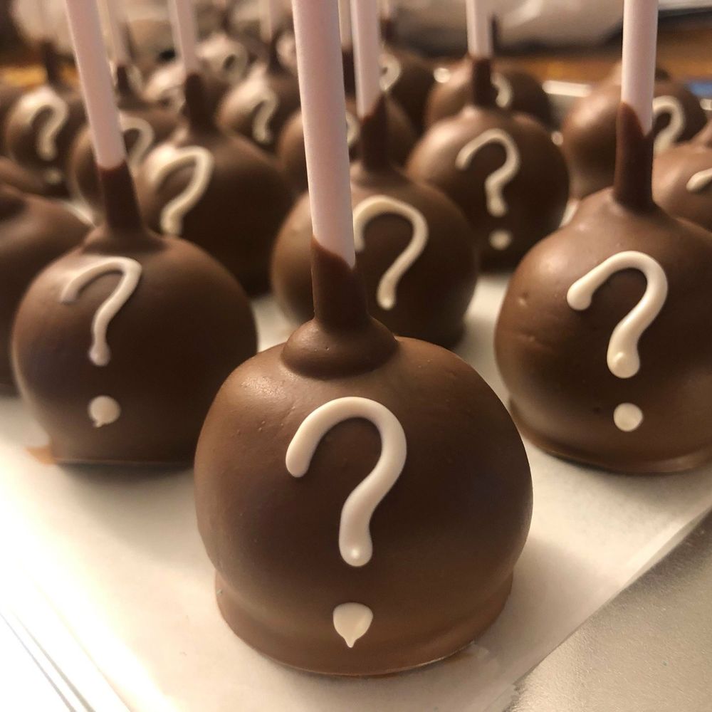 Indulgence - Gender reveal cake pops - Chocolatiers & Shops Near Me Indulgence - Gender reveal cake pops - Chocolatiers & Shops Near Me