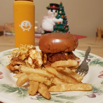 Namkeen - Nashville Sandwich (Medium Spice) with Tikka Mac and Cheese and Masala Fries - Chicken Shop Near Me - Chatham, New Jersey